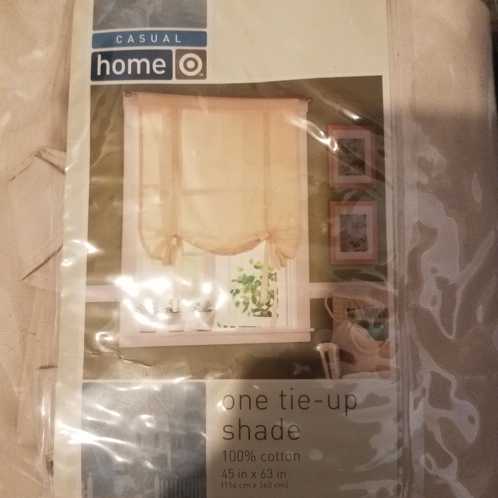 One Tie-up Shade